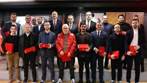 22. Sarı Kırmızı Kareler Fotoğraf ve İçerik Yarışması Ödülleri Sahiplerini Buldu!