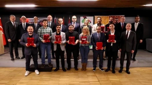 23. İsmail Sarıkaya Sarı Kırmızı Kareler Fotoğraf Yarışması Ödülleri Sahiplerini Buldu!