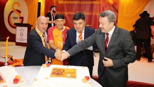 Köln Galatasaray Derneği’nde Şampiyonluk kutlaması
