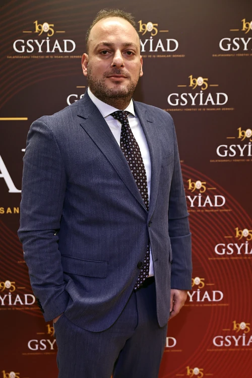Emre Kurt